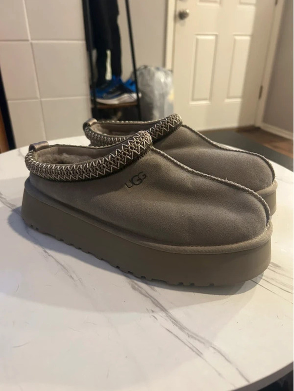 UGG Tazz II Platform Slippers Women’s Size 10 Gray/Taupe 1174471 Brand New